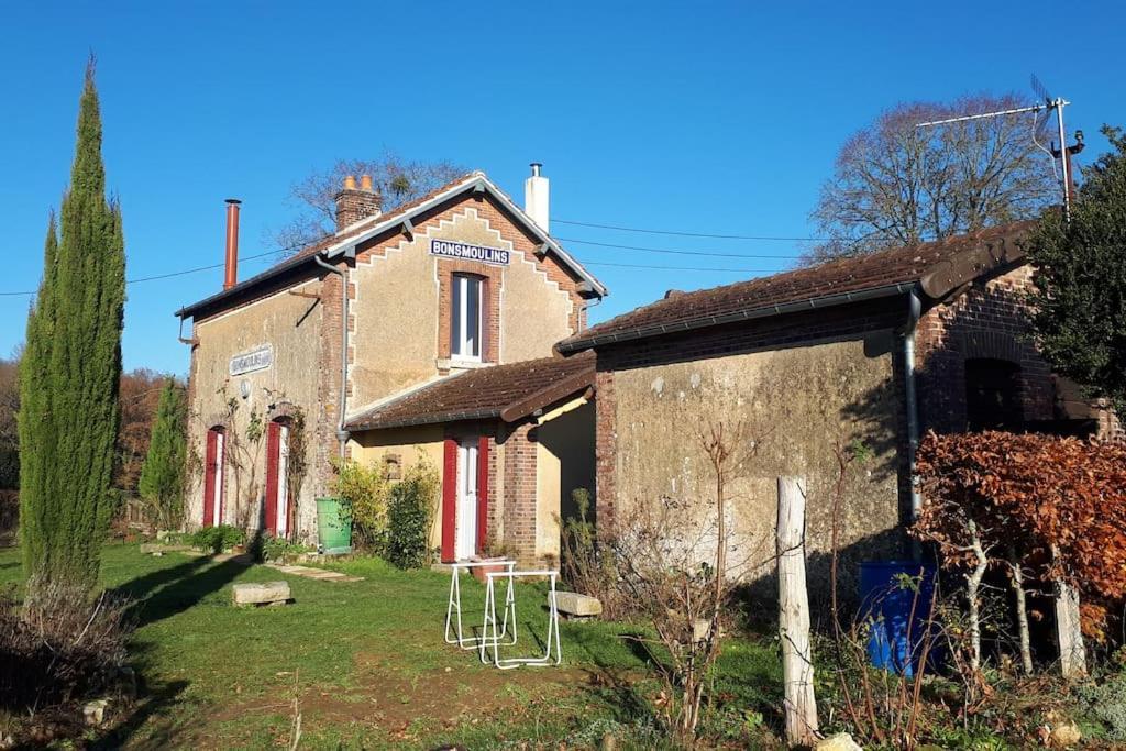 Charmante Ancienne Gare Halte Relais Bonsmoulins Kültér fotó